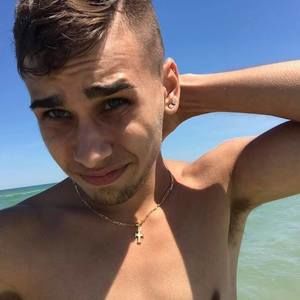 Meet your Posher, Tony